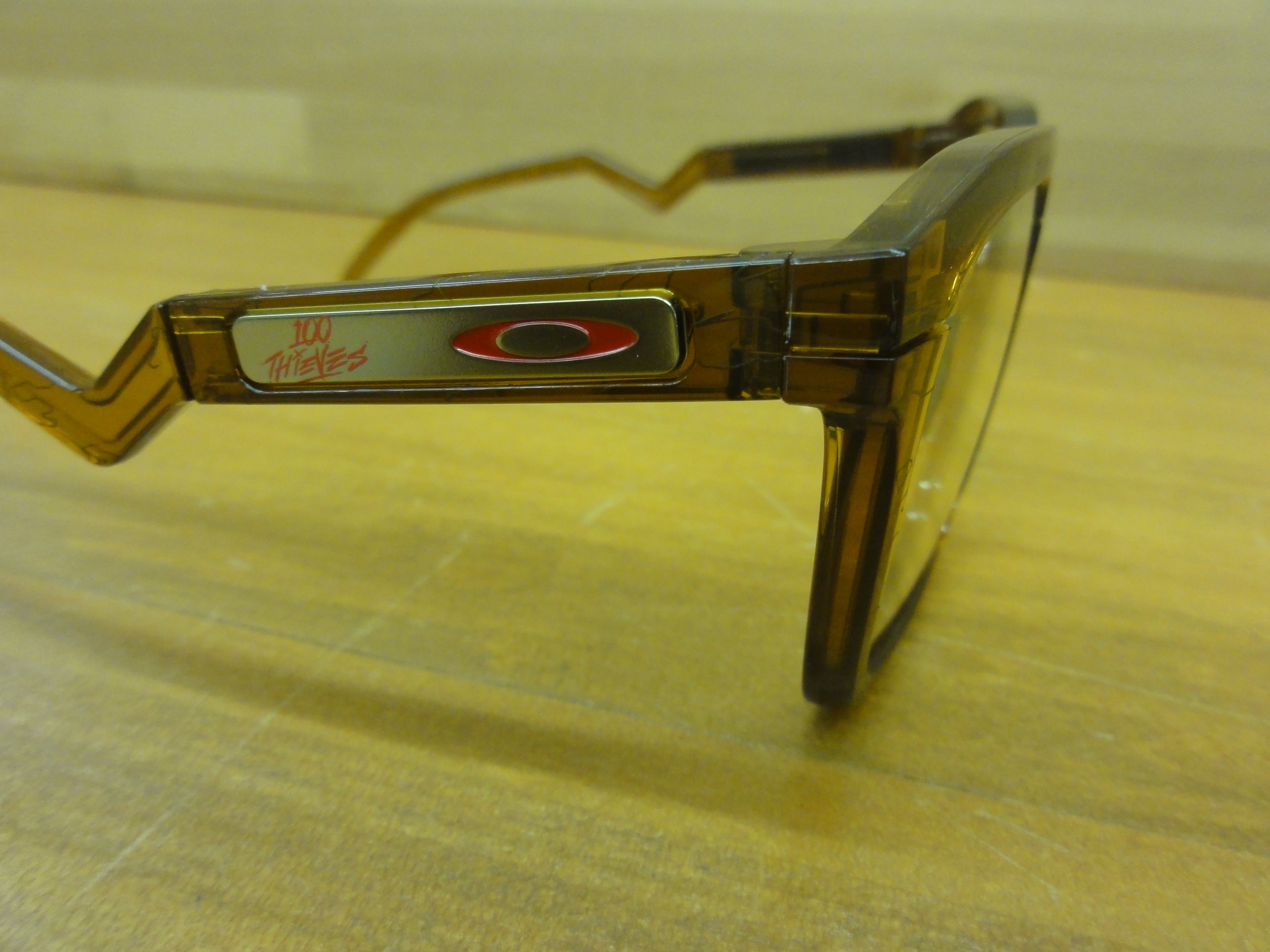 OAKLEY(オークリー) – サーフショップ Kai