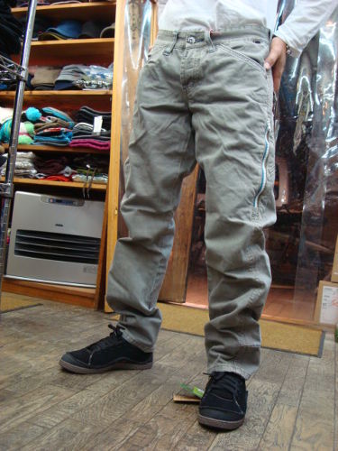 Paul M Snow（カラー：Granite）