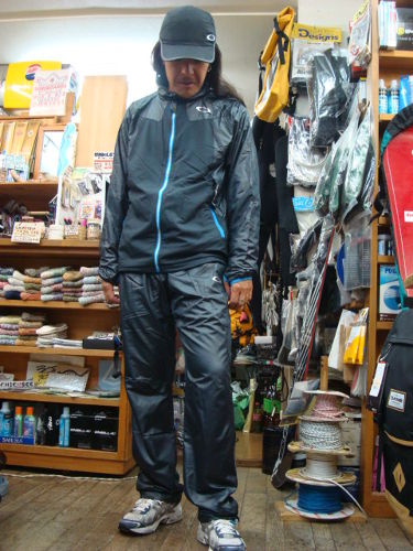 ACCELERATOR WIND WARM JACKET 2.0 419264JP（カラー：JET BLACK 01K）サイズ：L（日本サイズ）
