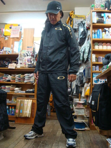 ENHANCE WIND JACKET 2.3 419253JP（カラー：BLACK GOLD 061）