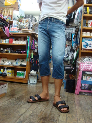 ユーズド加工5ポケットデニム8分丈 211-007（カラー：WASHED BLUE）