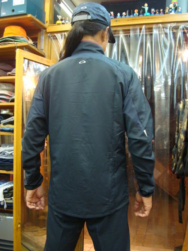 ACCELERATOR DOUBLE CLOTH JACKET 4.8 411897JP（カラー：JET BLACK 01K）サイズ：M（日本サイズ）