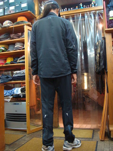 ACCELERATOR DOUBLE CLOTH JACKET 4.8 411897JP（カラー：JET BLACK 01K）サイズ：M（日本サイズ）