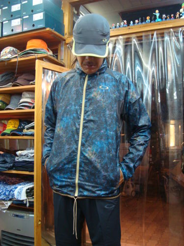 CIRCULAR SUBLIMATION JACKET 1.8 411900JP（カラー：JET BLACK 01K）