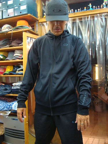 ENHANCE TECHNICAL DWR FLEECE JACKET 4613010JP（カラー：JET BLACK 01K）