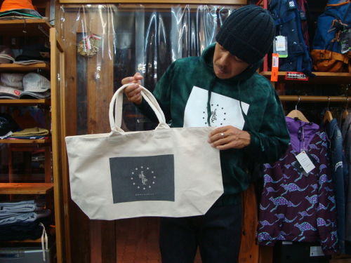 FX14-514 BOX STAR ZIPPER TOTE（カラー：natural）