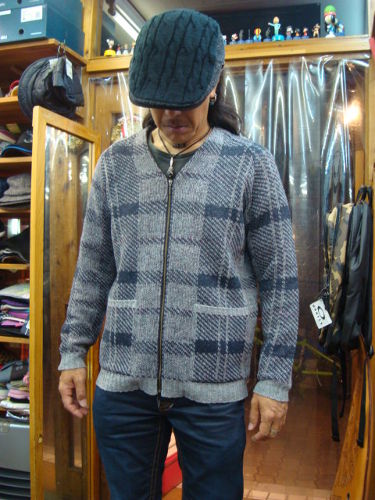 チェック柄ニットZIP仕様カーディガン 714-006（カラー：GRAY）サイズ：L（日本サイズ）