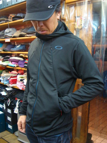 VIABILITY TECHNICAL FLEECE JACKET 2.0 461333JP（カラー：JET BLACK 01K）サイズ：XL（日本サイズ）