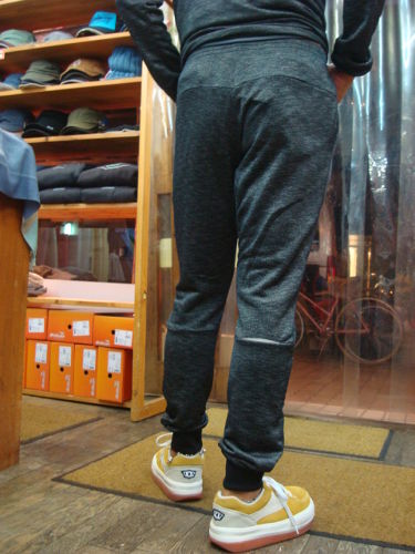 CIRCULAR TECHNICAL FLEECE LONG PANT 4.8 422012JP（カラー：JET BLACK 01K）
