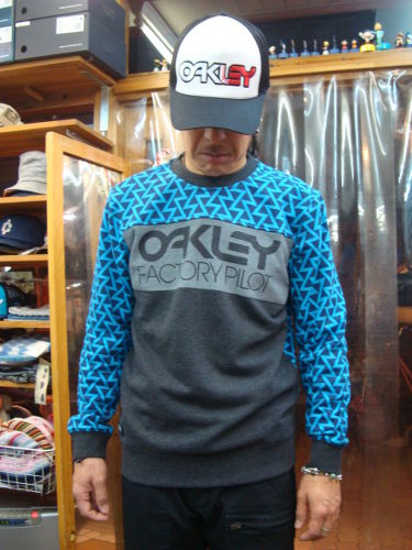 FP CREW FLEECE 472125（カラー：JET BLACK HEATHER 01S）サイズ：M（USサイズ）