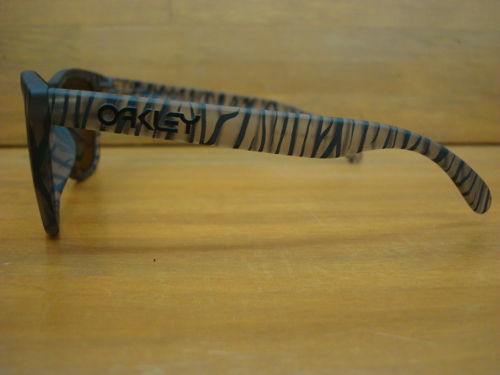 Urban Jungle Collection Frogskins Asia Fit OO9245-24・・店頭のみの販売！在庫１点有り