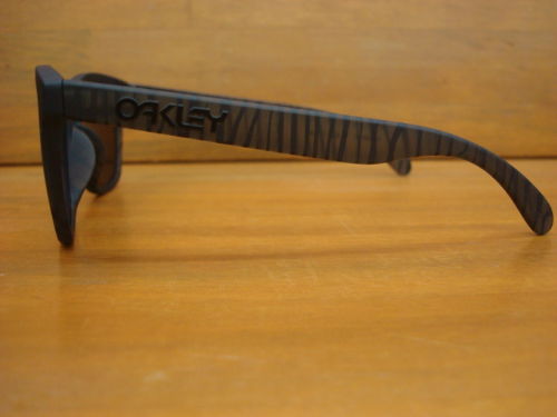 Urban Jungle Collection Frogskins Asia Fit OO9245-26・・店頭のみの販売！在庫１点有り