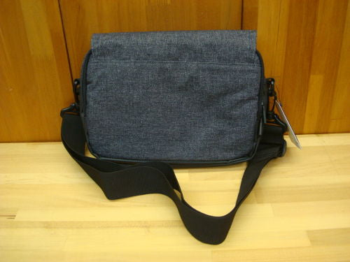 ESSENTIAL BODY BAG 921091JP（カラー：DARK HEATHER GREY 20Q）