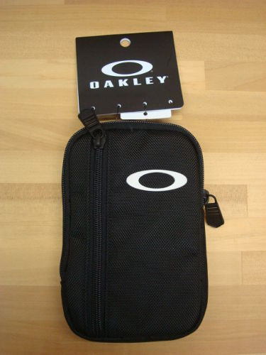 ESSENTIAL ZIP CASE 921088JP（カラー：BLACKOUT 02E）