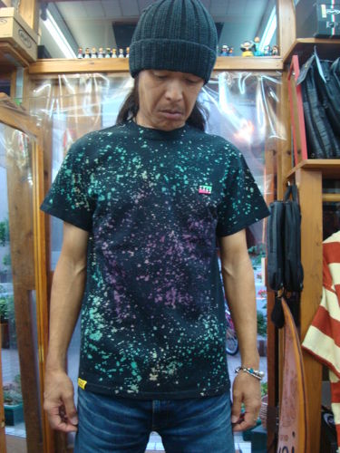 FX17-111 FTLX AQUA x D.Y.E Kickout Tiedye Tee（カラー：trippin’）サイズ：M（日本サイズ）コラボレーション商品