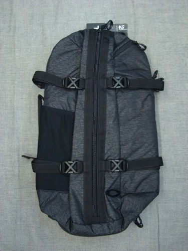 ESSENTIAL AC BACK PACK M 2.0 921381JP（カラー：BLACK HEATHER 00H）