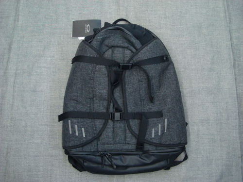 AERO PACK 921129（カラー：BLACKOUT 02E）