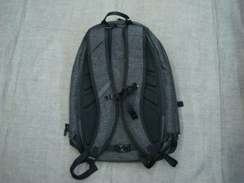 AERO PACK 921129（カラー：BLACKOUT 02E）
