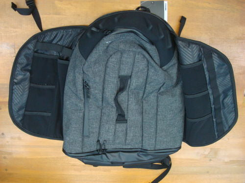 AERO PACK 921129（カラー：BLACKOUT 02E）