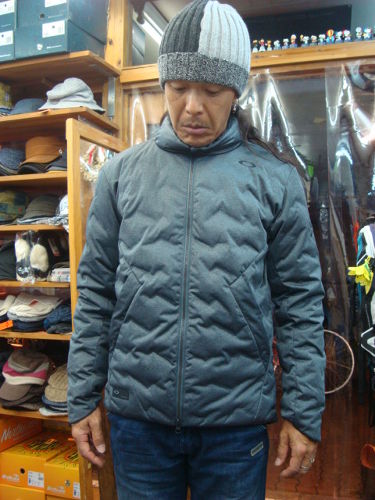 SKULL COMFORTABLE DOWN JACKET 412637JP（カラー：BLACK HEATHER 00H）