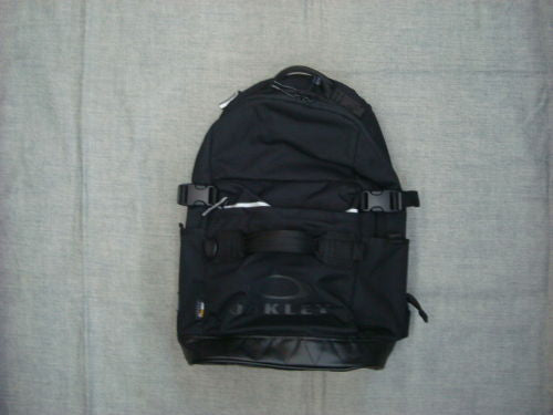UTILUTY BACKPACK 921515（カラー：BLACKOUT 02E）