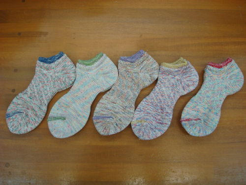 2段切替スニーカー LADIES 218185（サイズは23-25cmのワンサイズ）