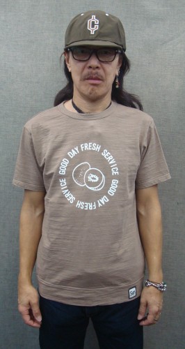 GOOD DAY FRESH SERVICE Y-1087D-SST（カラー：キャラメル）サイズ：M（日本サイズ）