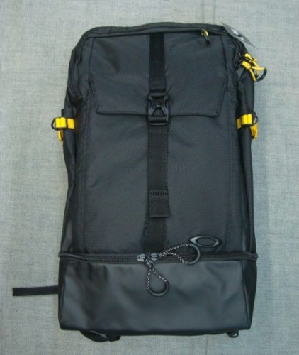 ESSENTIAL TWO DAYS PACK 4.0 FOS900233（カラー：BLACKOUT 02E）