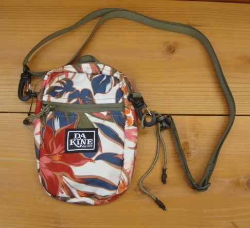 Journey Mini Crossbody BF237019（カラー：Light Stargazer）・・１点在庫有り　販売価格￥６１６０（税込）・・店頭のみの販売！