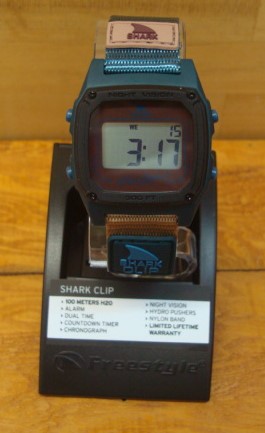 SHARK CLASSIC CLIP(シャーククラシッククリップ) STYLE #101136（カラー：Sea N Sand）