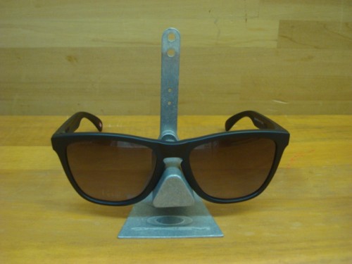 Frogskins(Low Bridge Fit) (フロッグスキンローブリッジフィット) 0OO9245（9245D0 - Matte black）・・店頭のみの販売！在庫１点有り