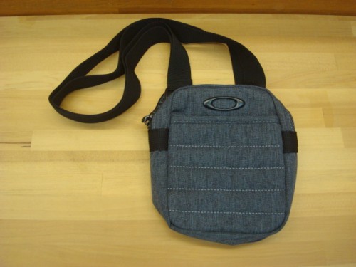 ENDURO SMALL SHOULDER BAG FOS900297（カラー：BLACKOUT DK HTR 02H）
