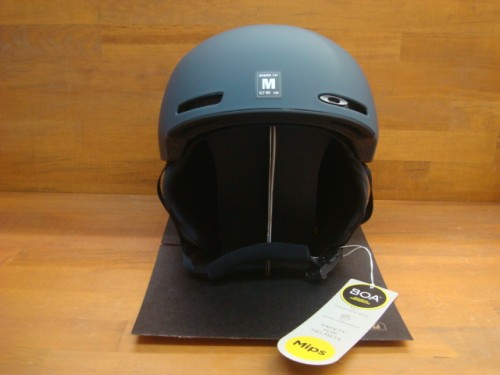 OAKLEY SNOW HELMET (オークリースノーヘルメット) MOD1-ASIA FIT-MIPS（エムオーディーワンアジアフィットミップス） Mサイズ （57-61cm）99505A-MP-6HN（カラー：India Ink/Metallic Silver 6HN）