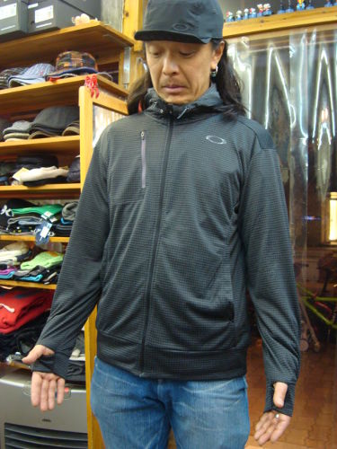 CIRCULAR TECHNICAL FLEECE JACKET 3.0 461286JP（カラー：JET BLACK 01K）